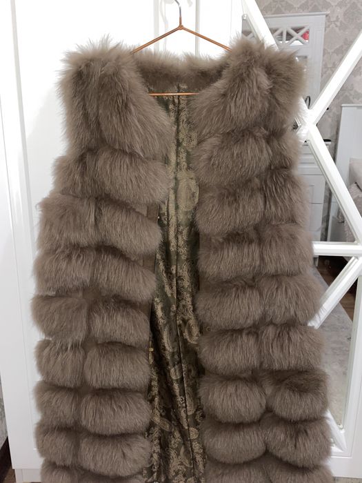 Продам жилетку песец