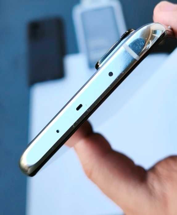 Xiaomi Mi 10T Pro 5G, RAM 8GB, 256GB - мобилен телефон в кутия + зарядно и кабел