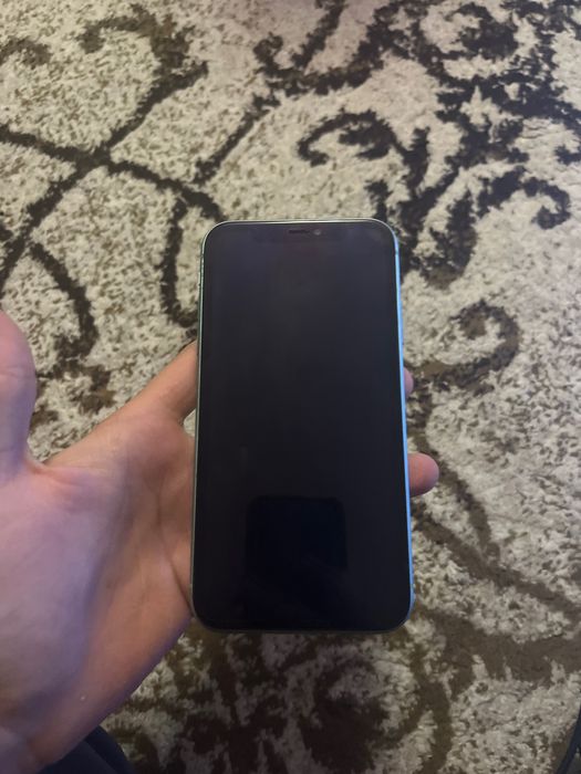 iPhone 11 продам