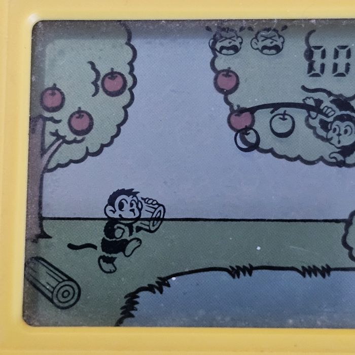 Casio CG 112 apple catch