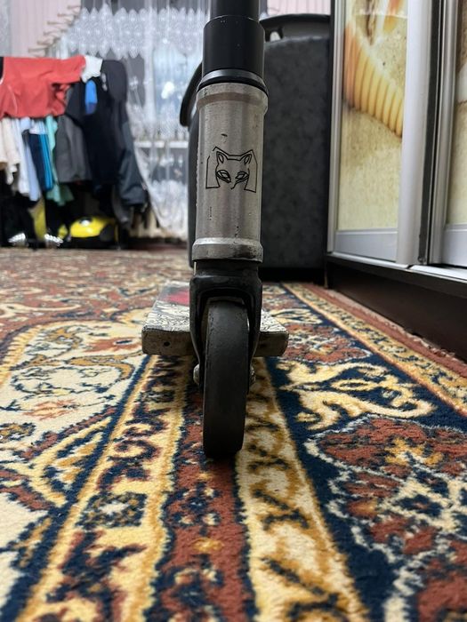 Продаю Трюковой Самокат