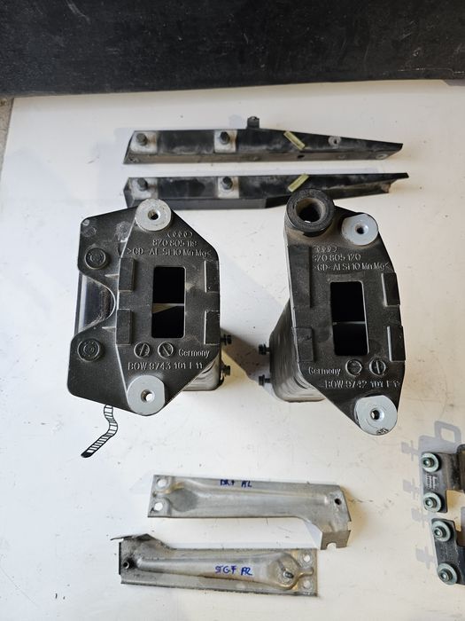 lonjeron audi a2 / suport aripa audi a2 / balama capota audi a2