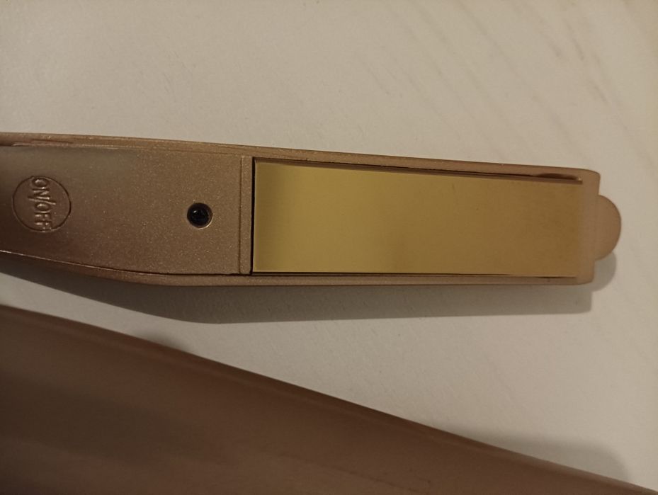 Преса за къдрене и изправяне