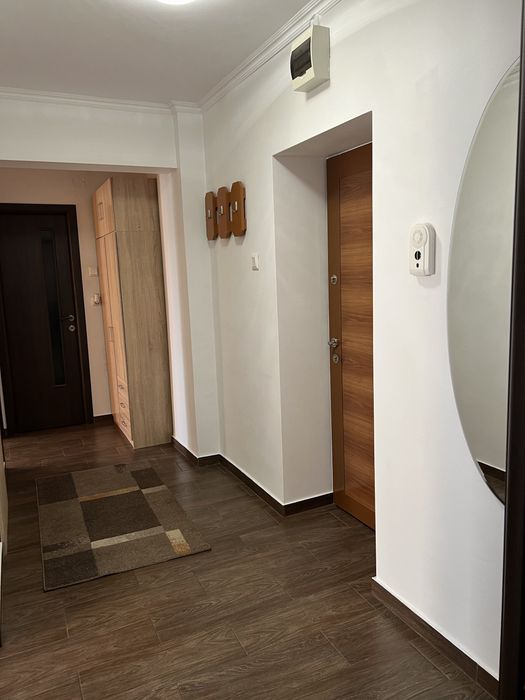 Inchiriez apartament zona centrala