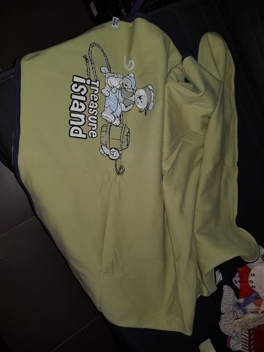 Бебешки чаршафи и одеала