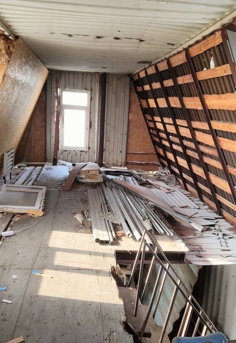 Продам дом ( не достроенный)