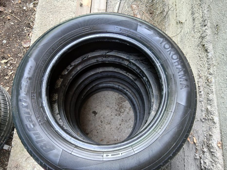 Продам шины в комплекте 15