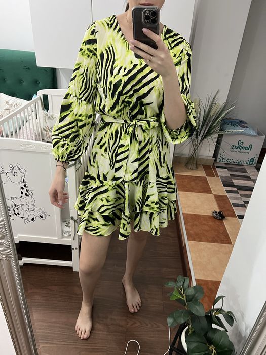 Vand rochie………………