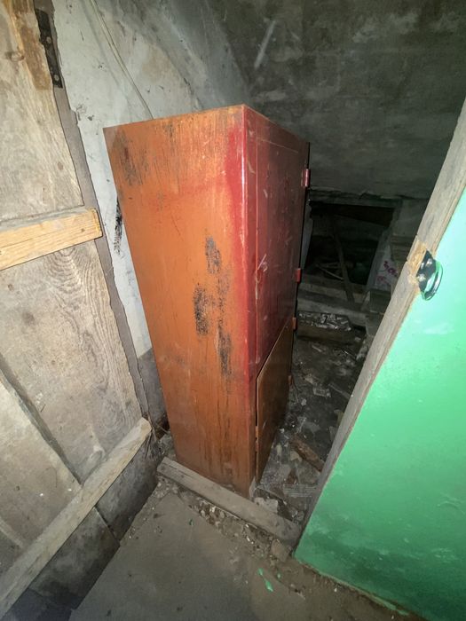 Продам железный сейф