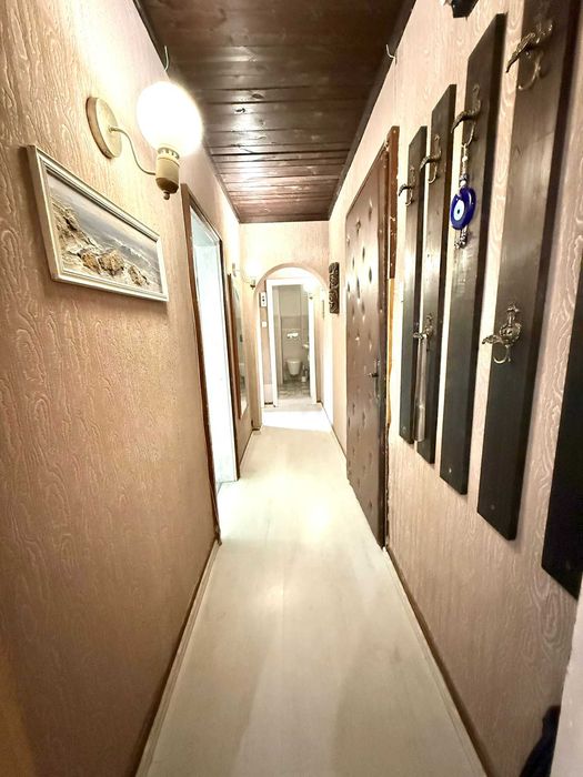 Дава се под наем Тристаен апартамент в Варна, Гръцка махала - 77 кв.м за 1200 € - Снимка #11