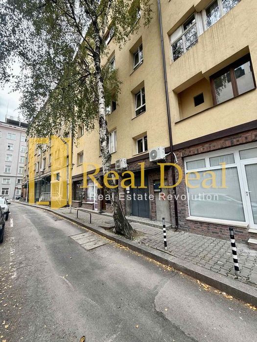 Дава се под наем Двустаен апартамент в София, Център - 80 кв.м за 550 € - Снимка #10