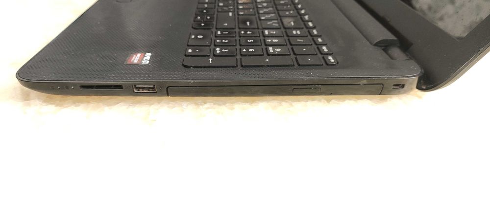 Ноутбук HP 15-af022ur