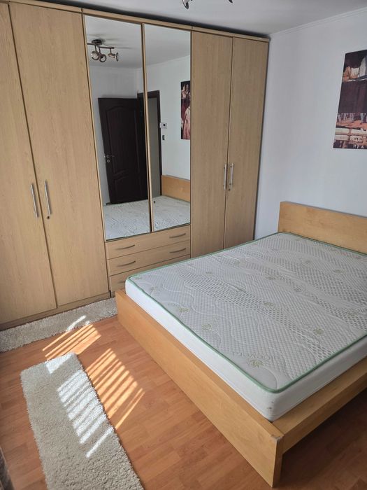 Apartament 2 camere Carpati II, et. 2