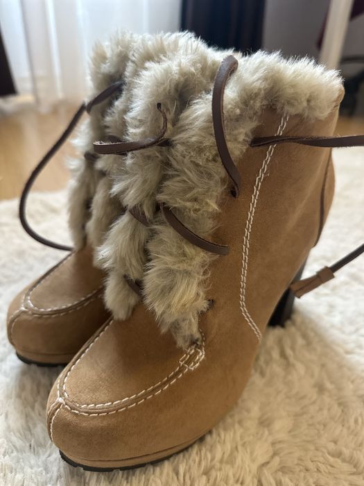 Botine cu blana dama