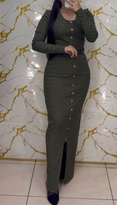 Женское утеплённое платье.