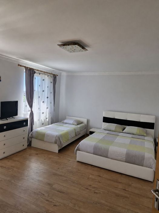 Vila 11 pers Cazare/Evenimente/Petreceri de la numai 800 ron/zi