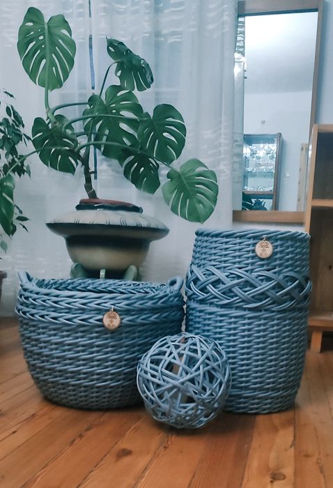 Кашпо из искусственного ротанга