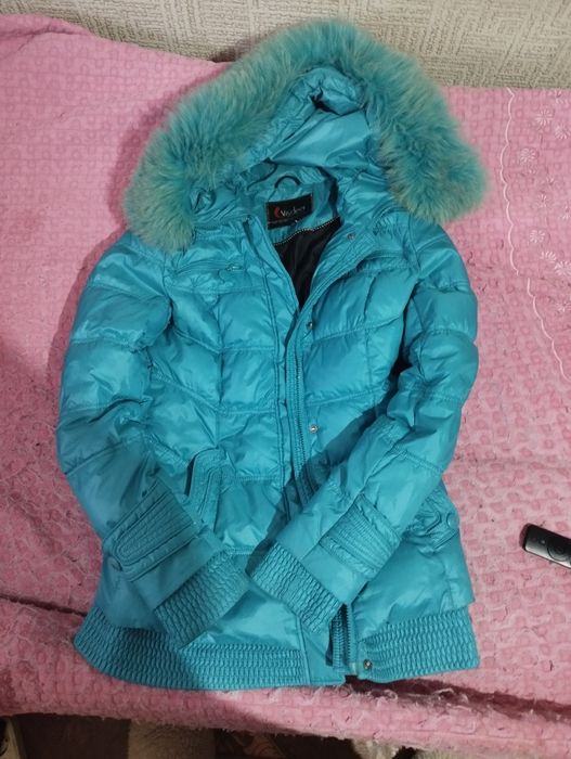 Продаётся женская куртка, дёшево!