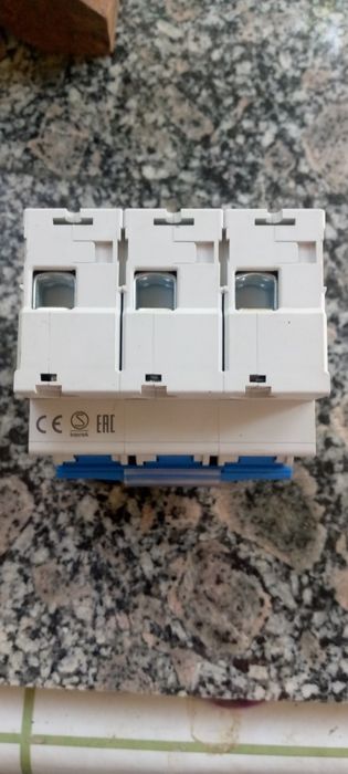 Продам Автомат 125 А