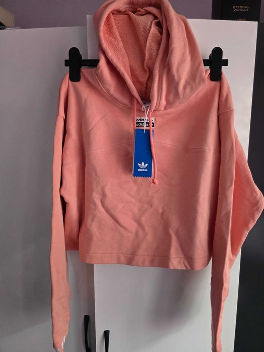 Суйтшърт Adidas чисто нов