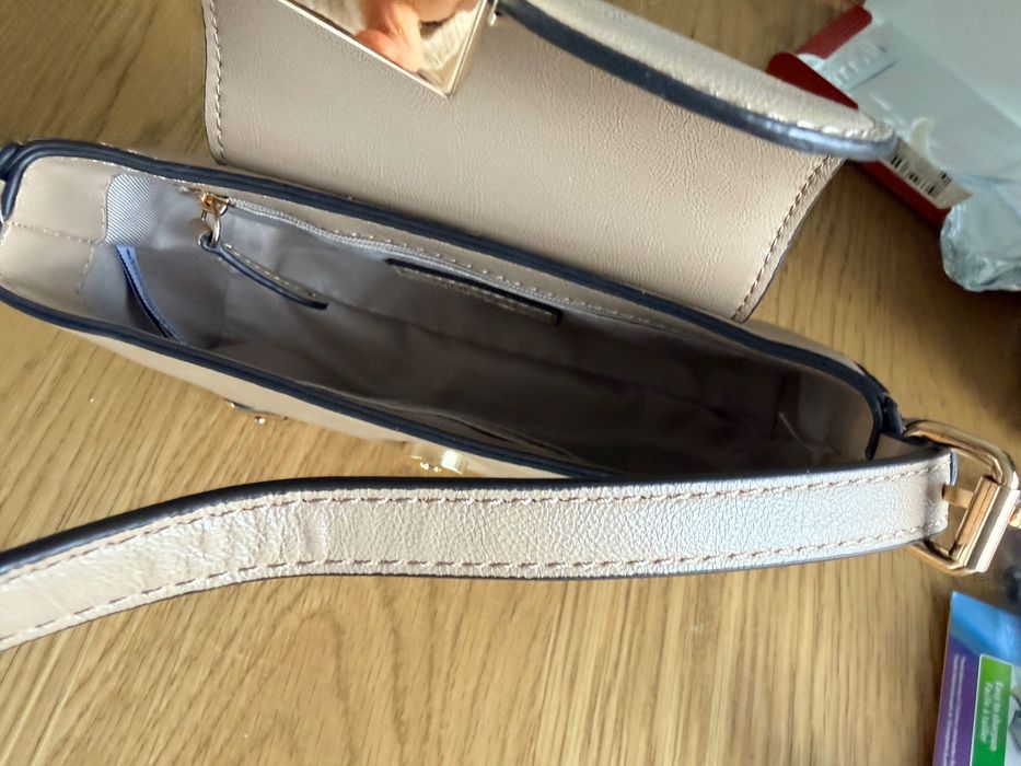 Дамска чанта Nine West