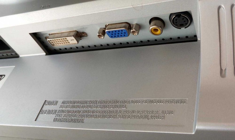 Монитор SAMSUNG употребяван