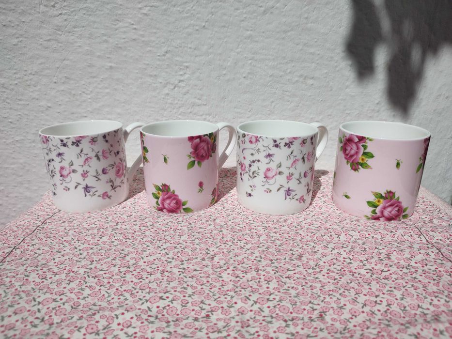 Чаши тип "мъг" Royal Albert New Country Roses и Pink Confetti