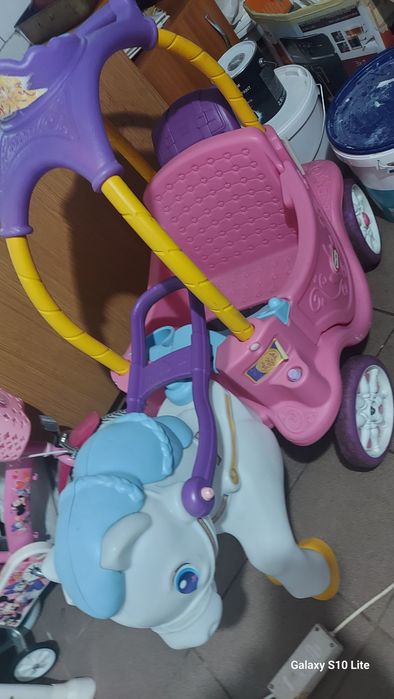 Trăsură fetita made în UK