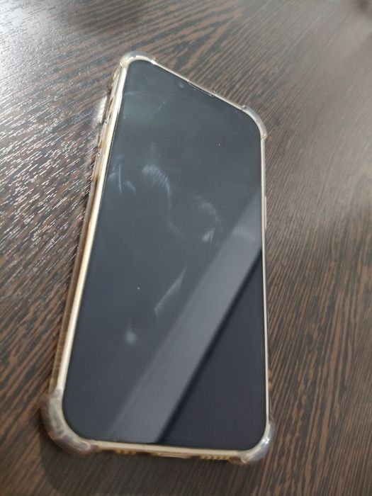 Iphone 13  Белый 128гб в идеальном состоянии