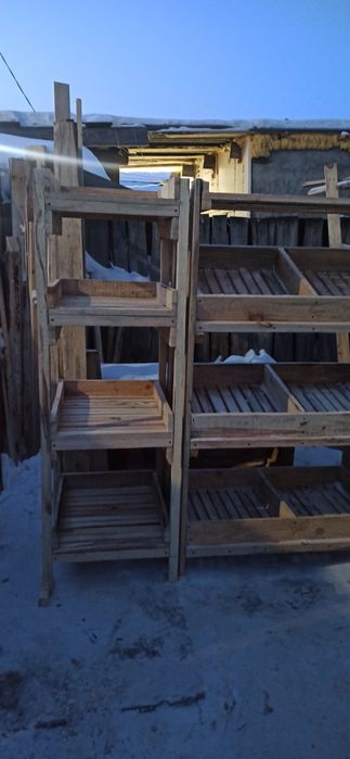 Стилаж из дерева новый.