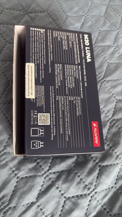 Vând telefon nou