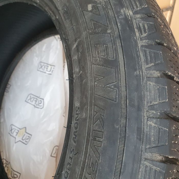 Продам зимние шины