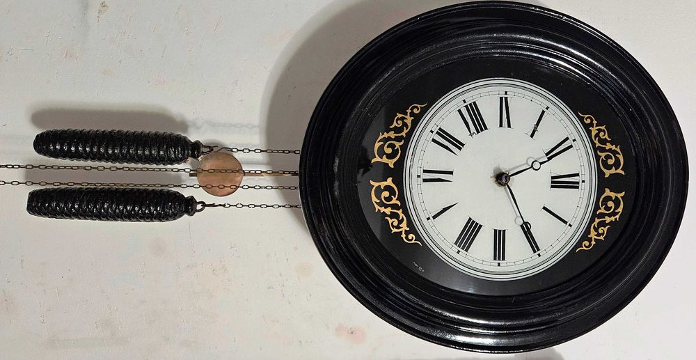 Ceas taranesc cu pendul si 2 greutati