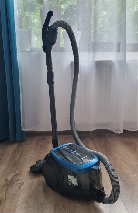 Aspirator fara sac Samsung VCC47E0H33