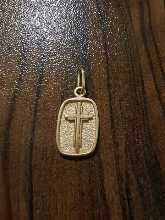 Златен кръст 14к