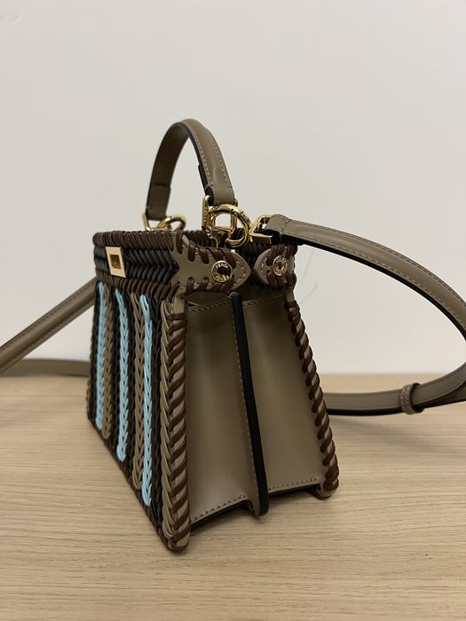 Чанта Fendi Peekaboo