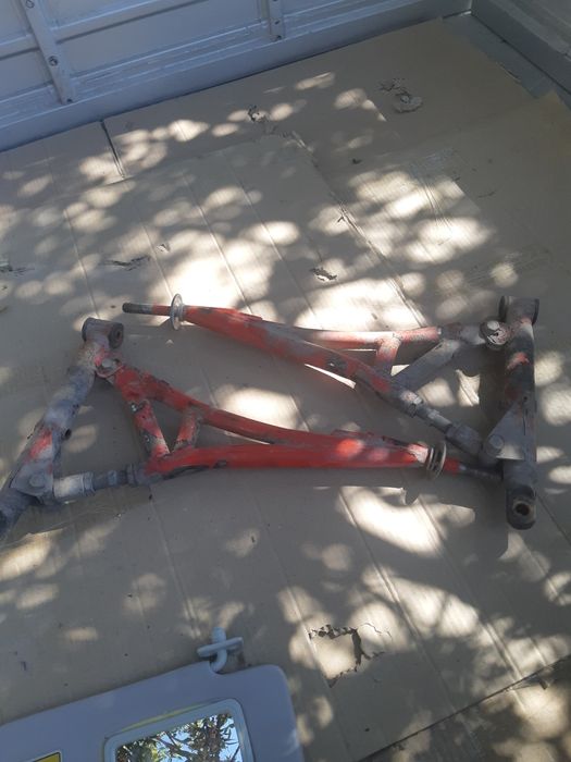 Запчасти на приору.