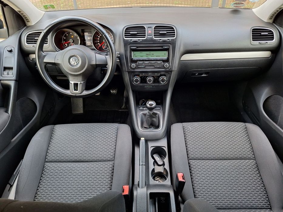 VW GOLF 6 • 1.4 Aspirat • Hatchback • 4 Usi •