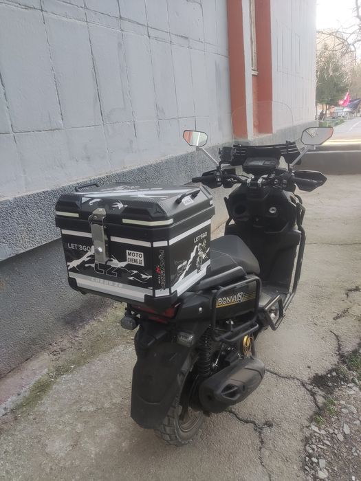 Бонви Танк 2 скутер 150сс