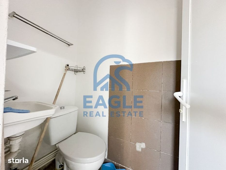 Dacia - Spatiu de inchiriat cu parcare 50MP cladire individuala