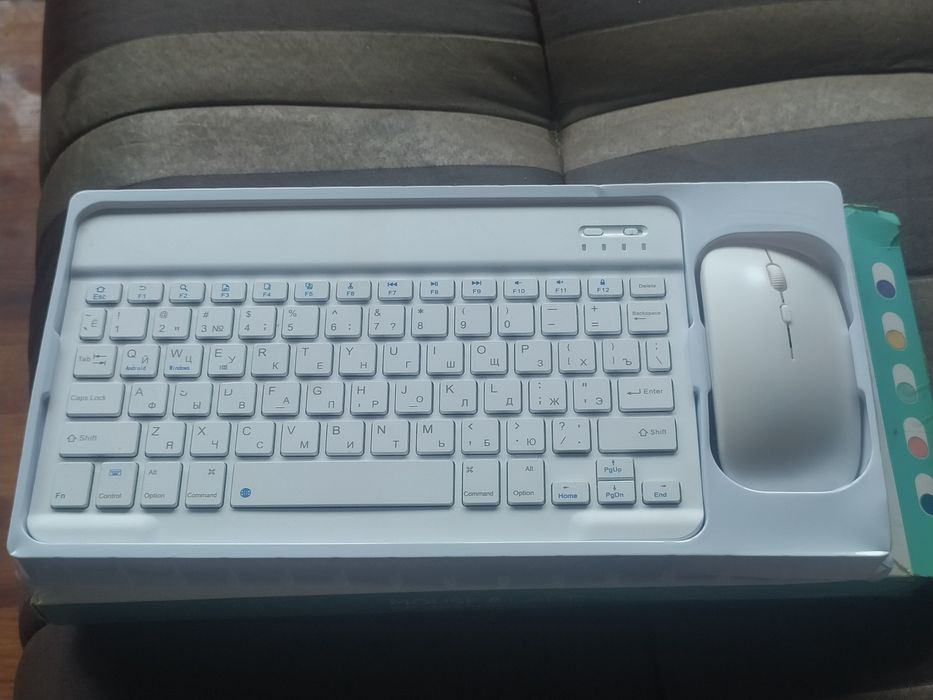 Блютуз клавиатура