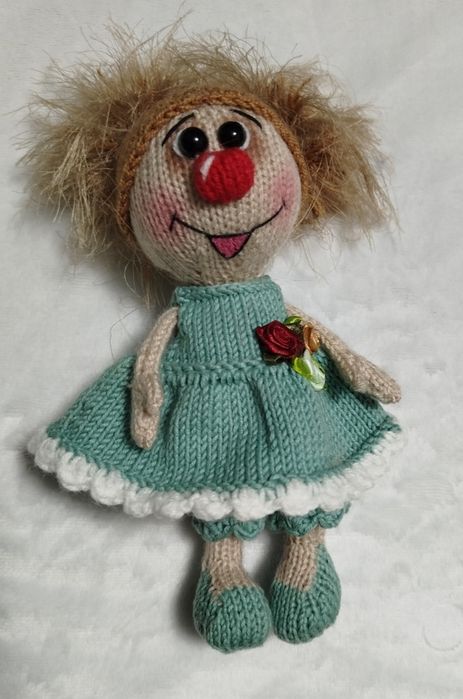 Продам вязаные изделия