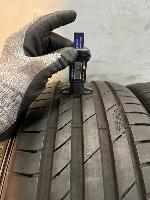 Гуми 235/45/18 KUMHO Ecsta