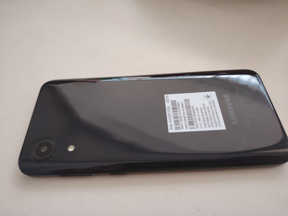 Продаю Samsung Galaxy A03