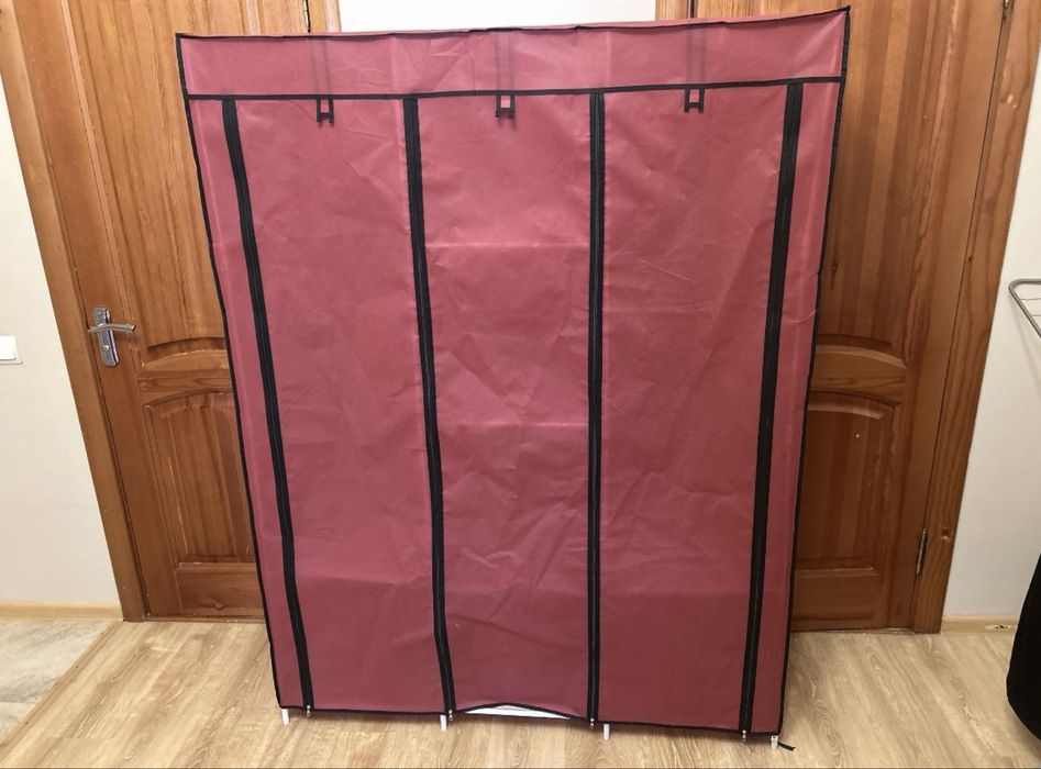 Ковер + картина + тканевый шкаф, всё вместе