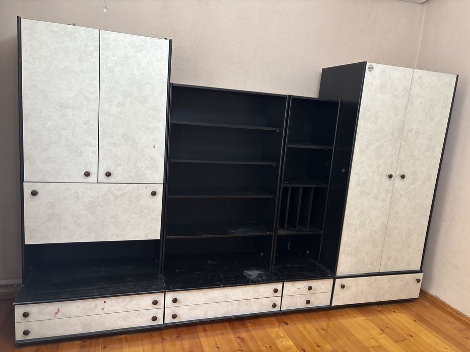 Продам хорошую стенку