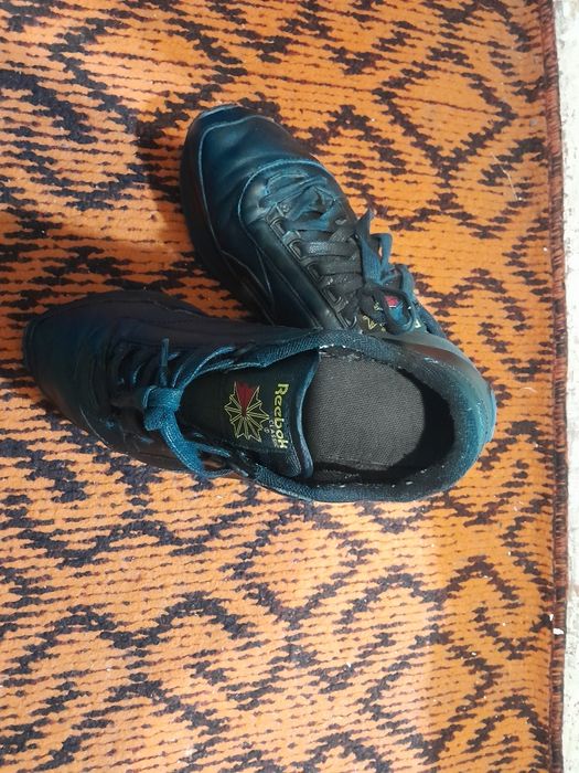 Кожанные оригинал кроссовки!