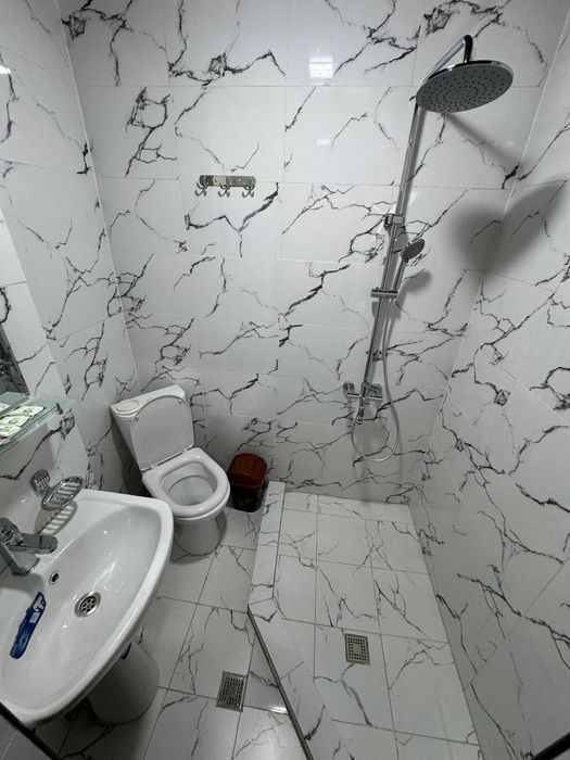 Hotel сергели, янги хаёт, метрони йонида, арзон