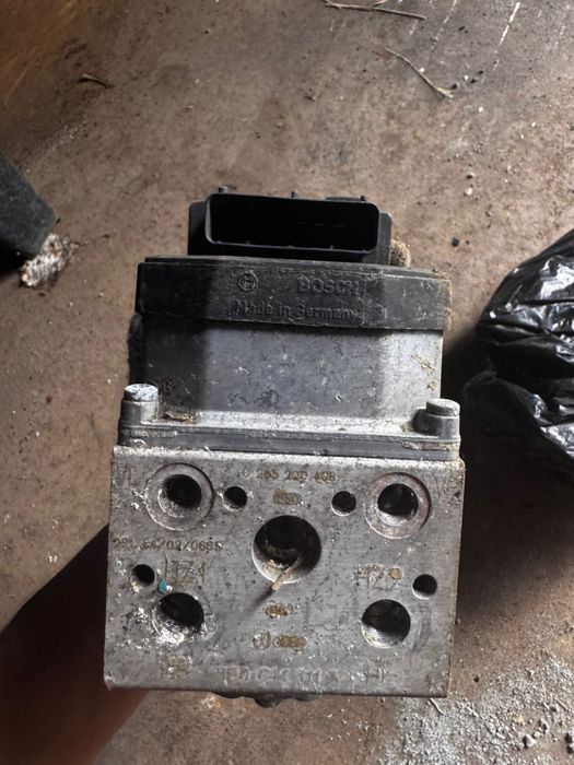 Блок ABS на ауди А6 C5