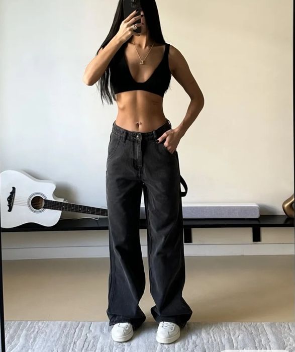 Серые джинсы, плотная ткань, отличное состояние